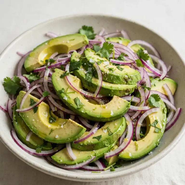 Budget Avocado-Rotzwiebelsalat Meal Prep für 2€ pro Portion